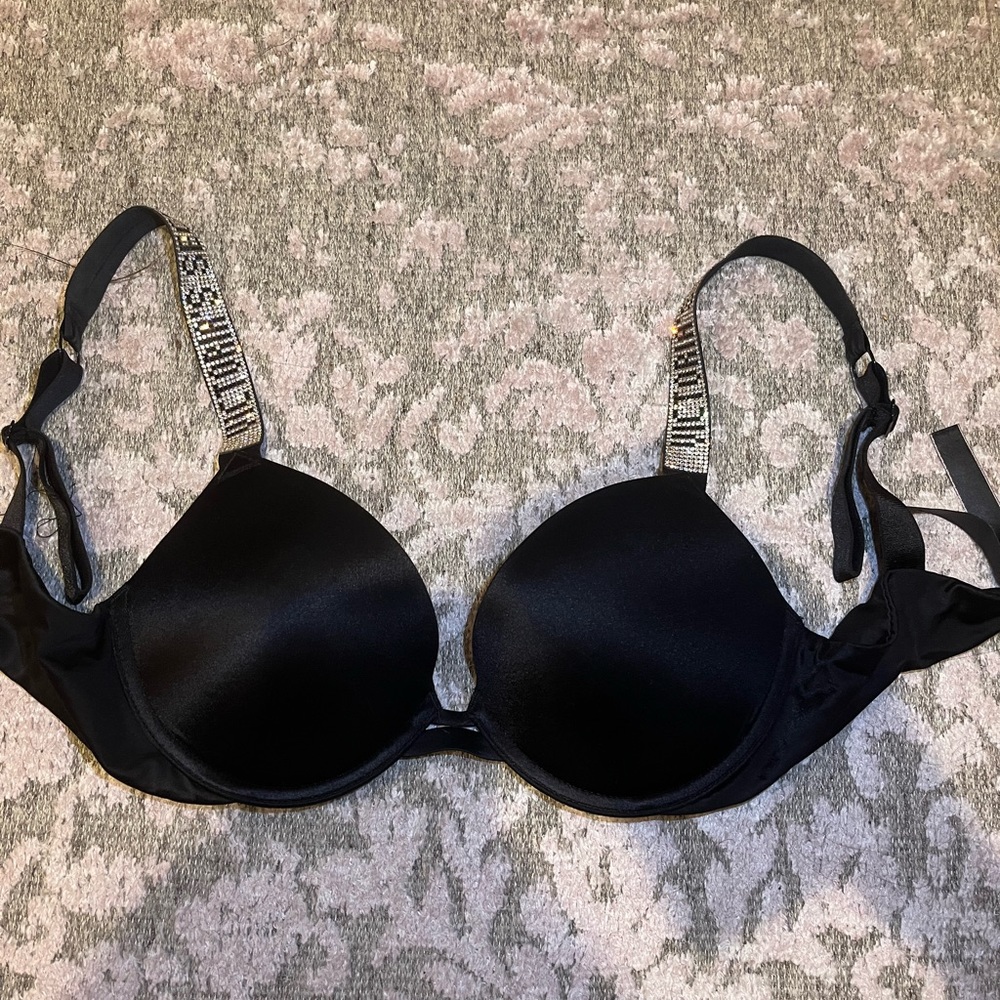 Victoria’s secret very sexy push up bra